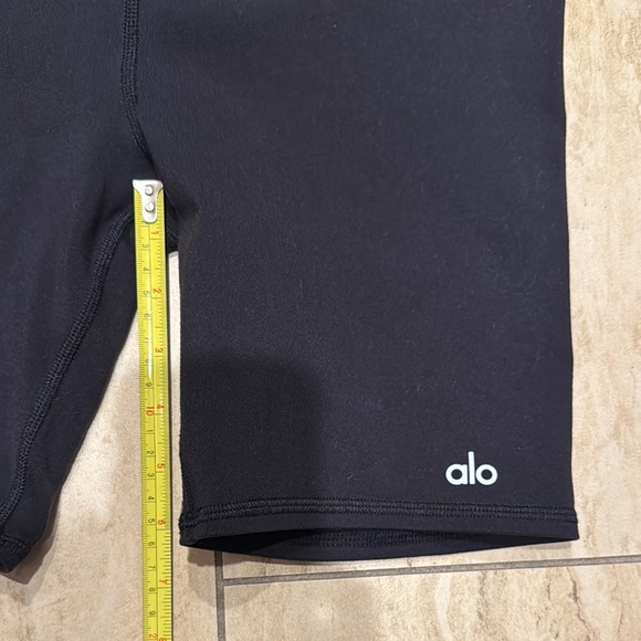 ALO Yoga Black High-Waist Bike Shorts, Size Medium - Picture 7 of 7